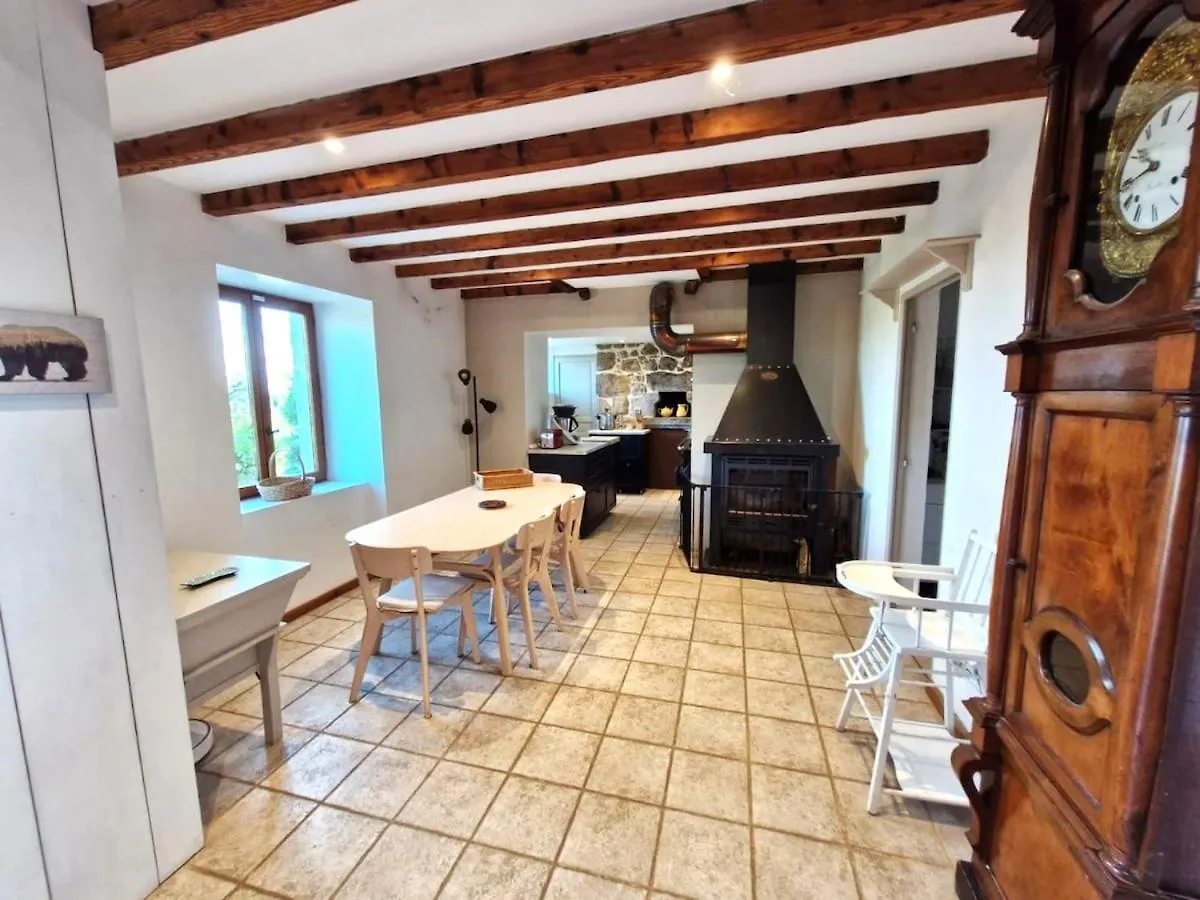 La Comboursiere Maison Familiale En Pierre Thelis-la-Combe France