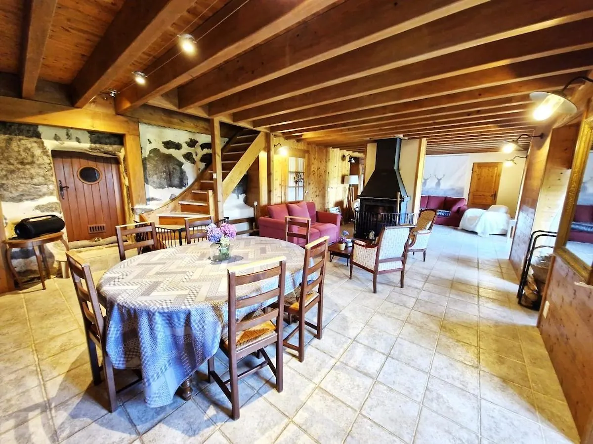 Holiday home La Comboursiere Maison Familiale En Pierre Thelis-la-Combe France